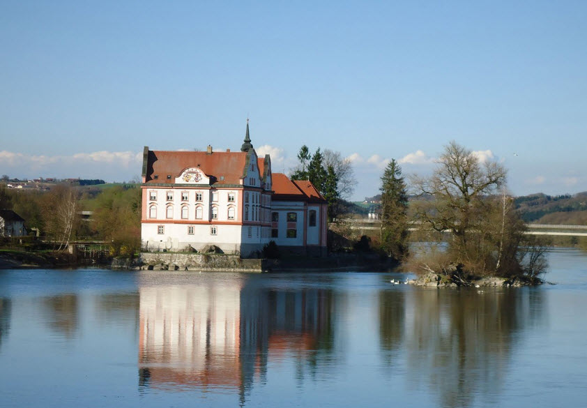 Neuhaus Castle, Germany